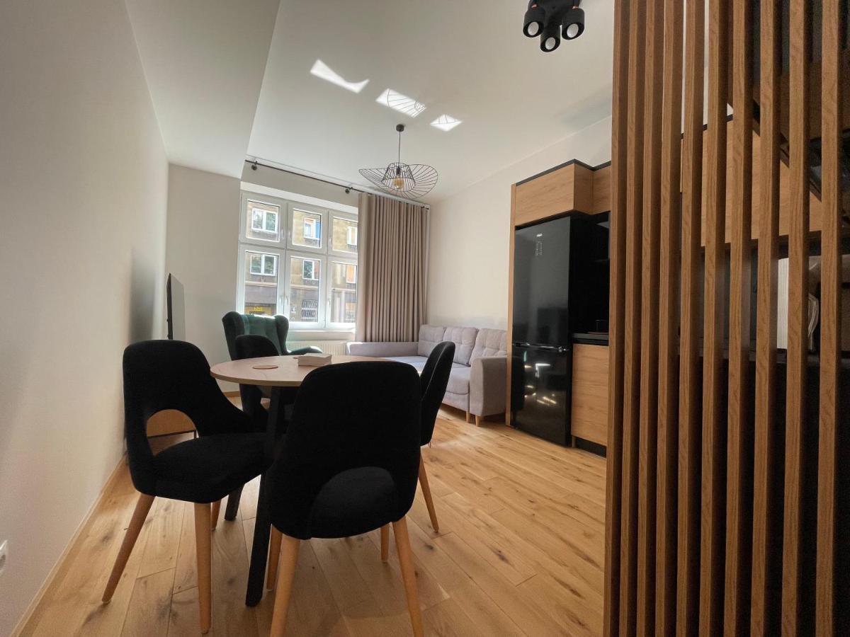 Revesen Premium Apartments Krakow Bagian luar foto