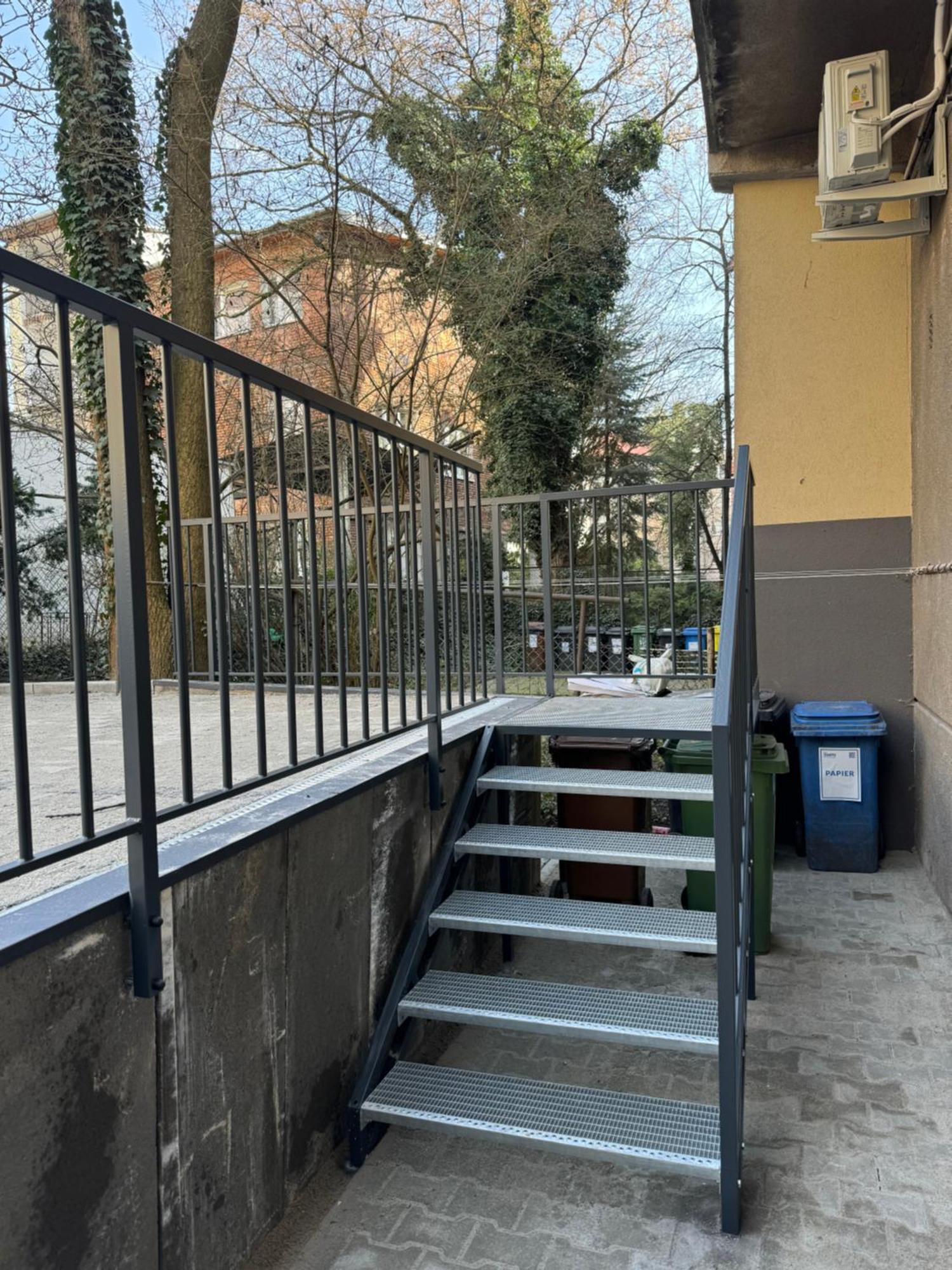 Revesen Premium Apartments Krakow Bagian luar foto