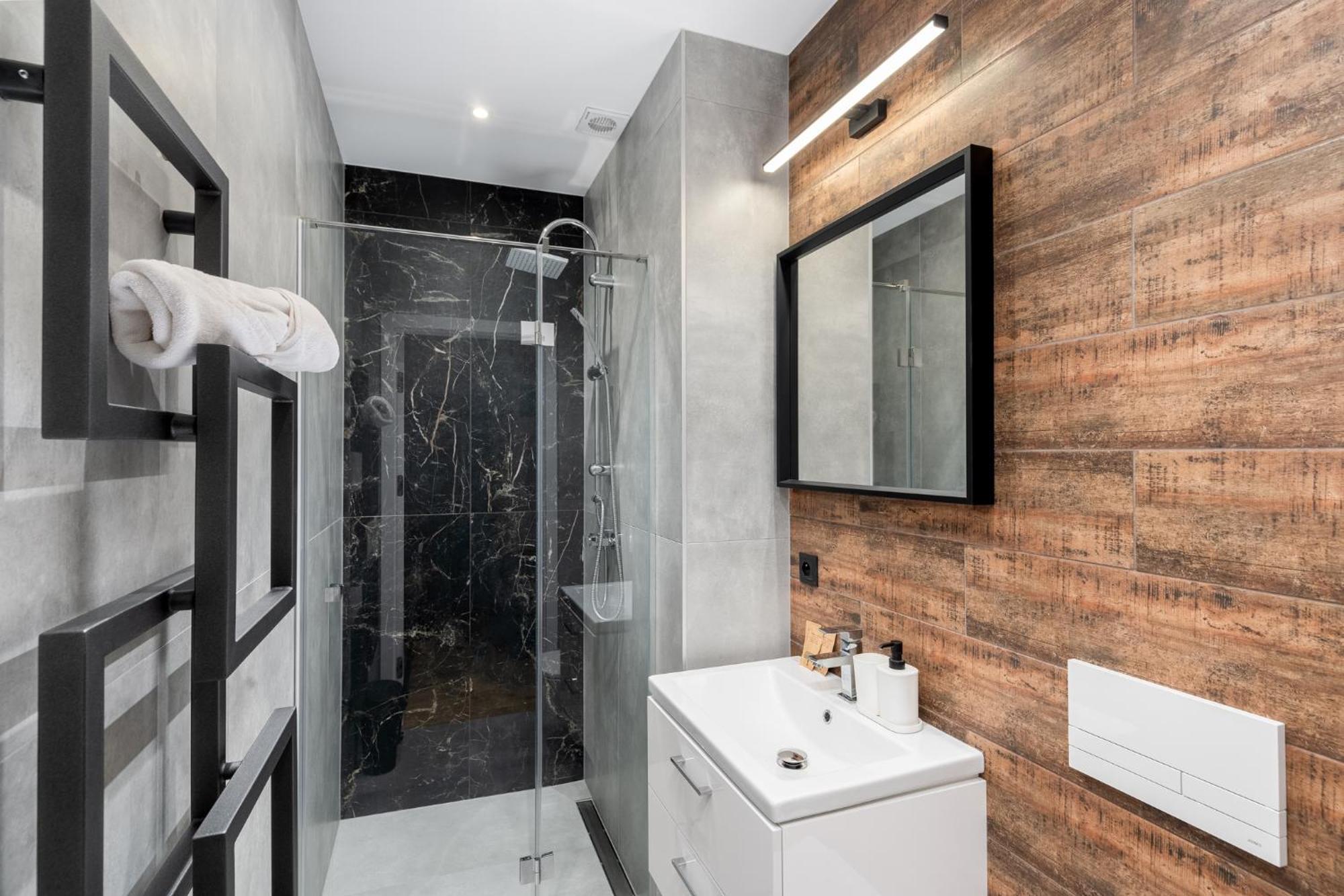 Revesen Premium Apartments Krakow Bagian luar foto