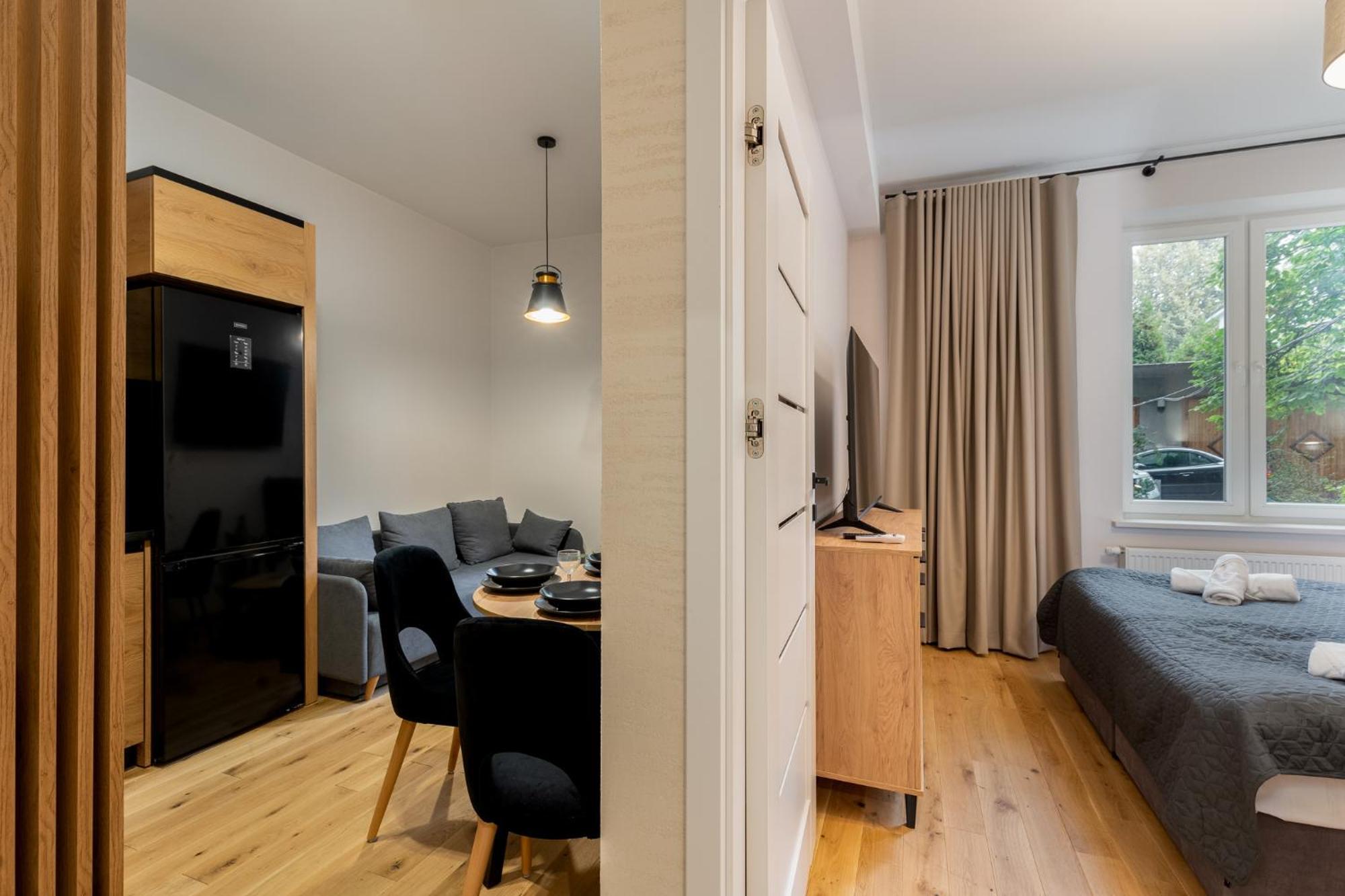 Revesen Premium Apartments Krakow Bagian luar foto