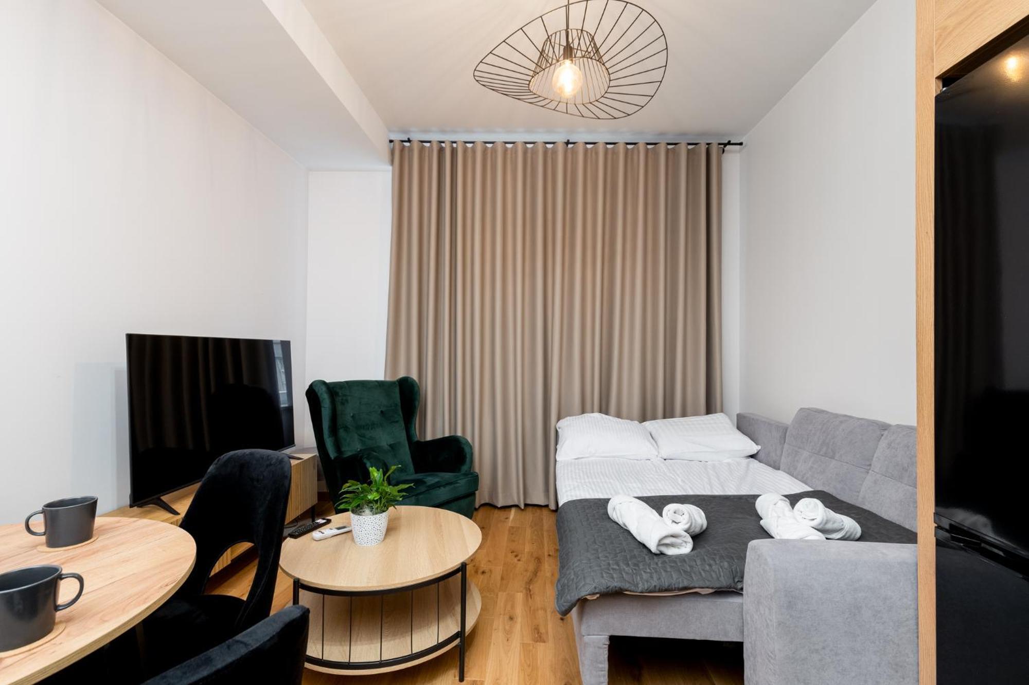 Revesen Premium Apartments Krakow Bagian luar foto