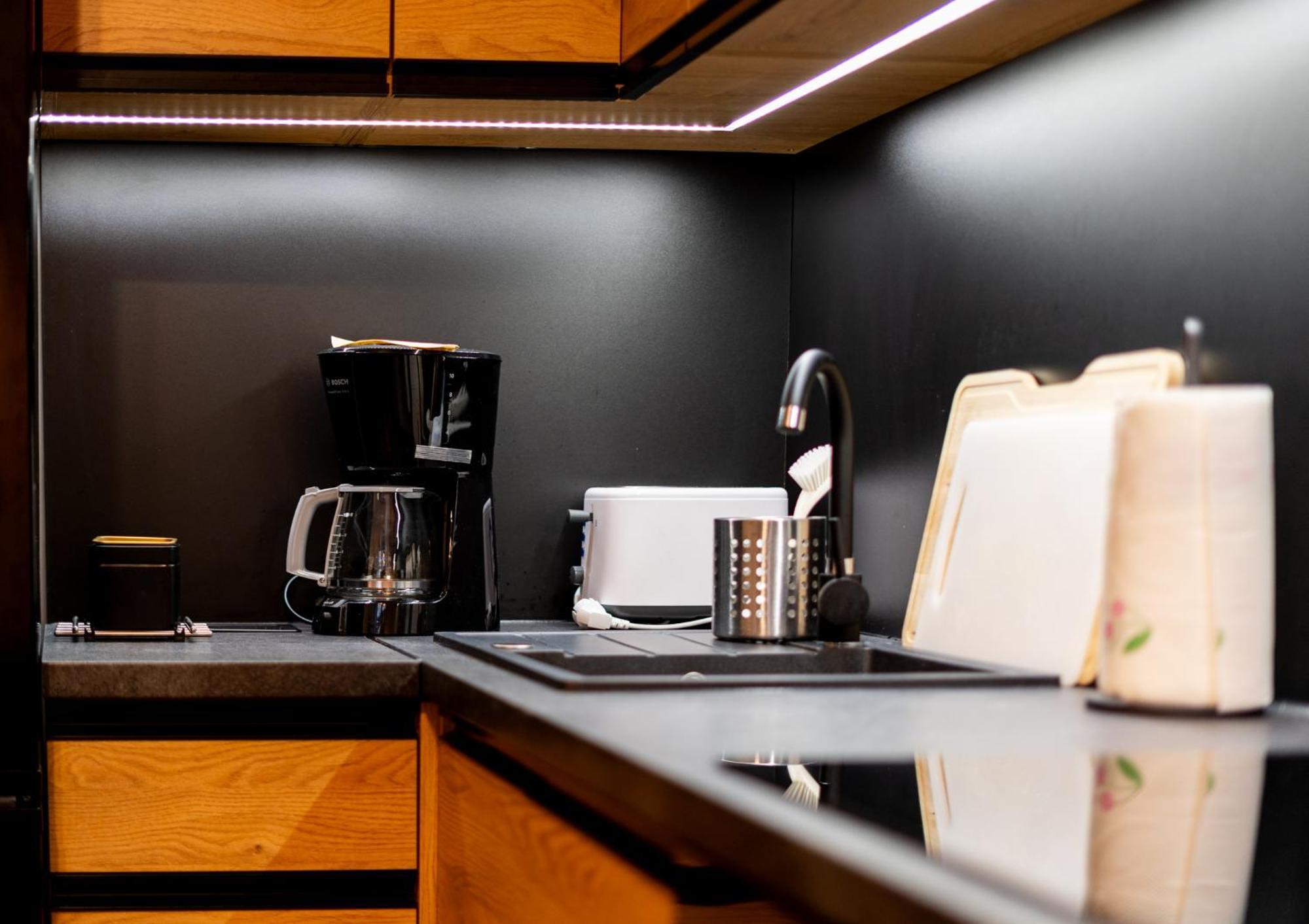 Revesen Premium Apartments Krakow Bagian luar foto