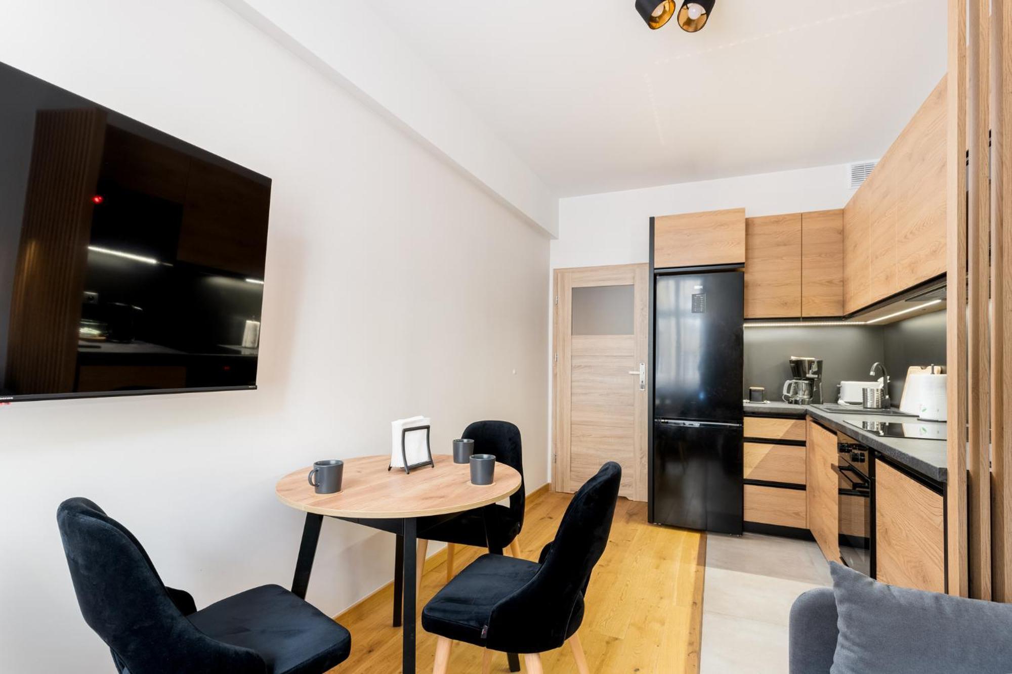 Revesen Premium Apartments Krakow Bagian luar foto