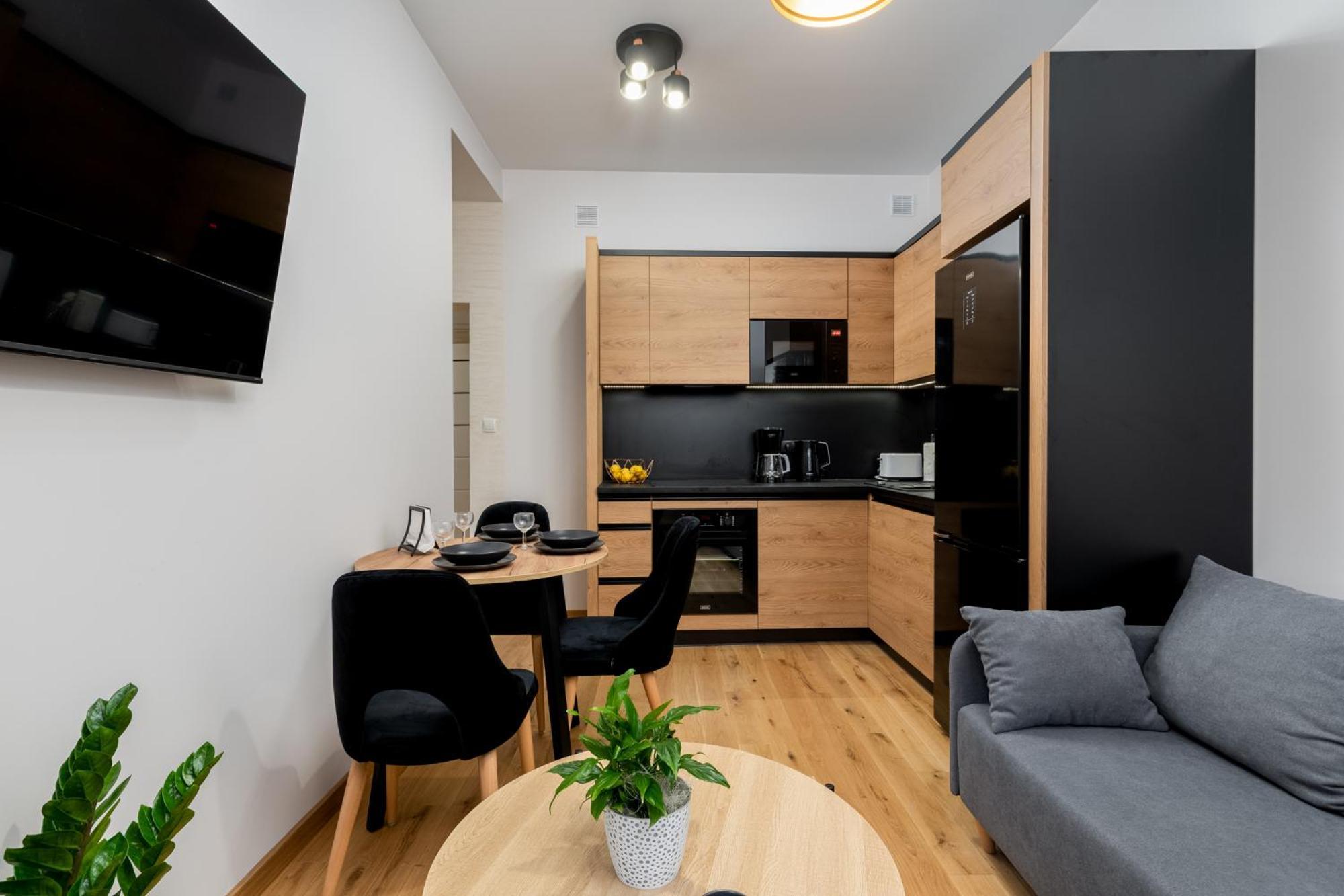 Revesen Premium Apartments Krakow Bagian luar foto