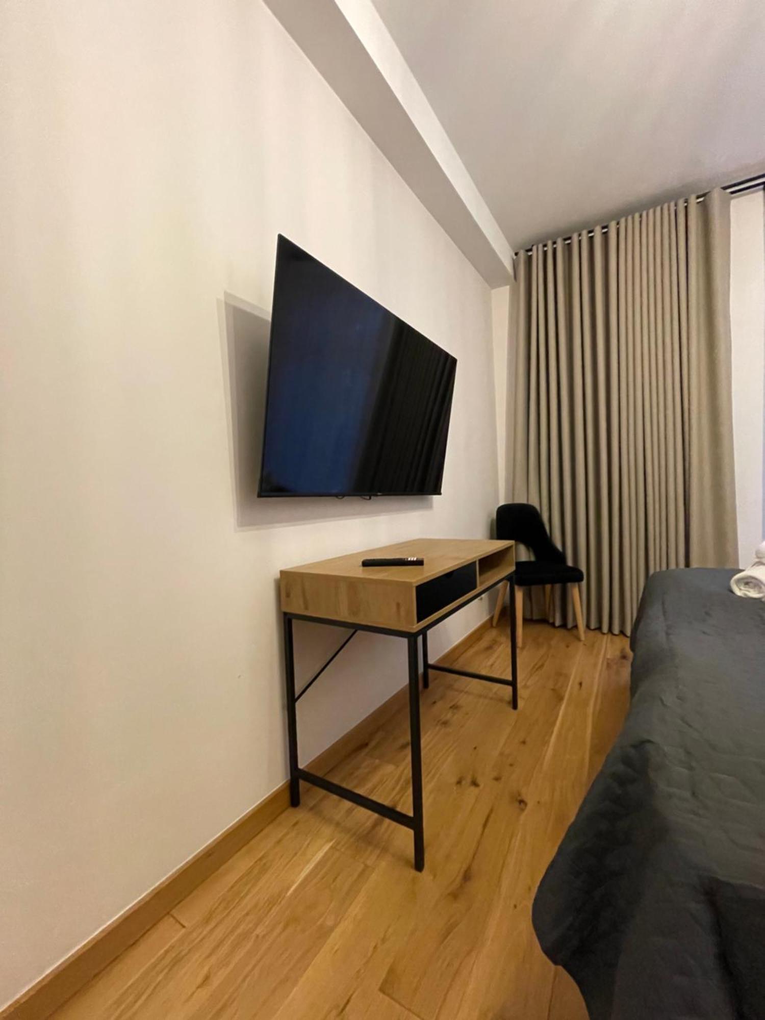 Revesen Premium Apartments Krakow Bagian luar foto